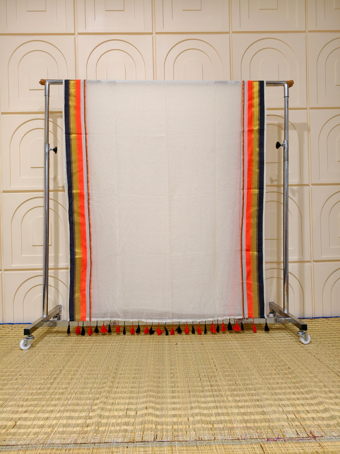 Premium mul cotton saree with zari border PMK