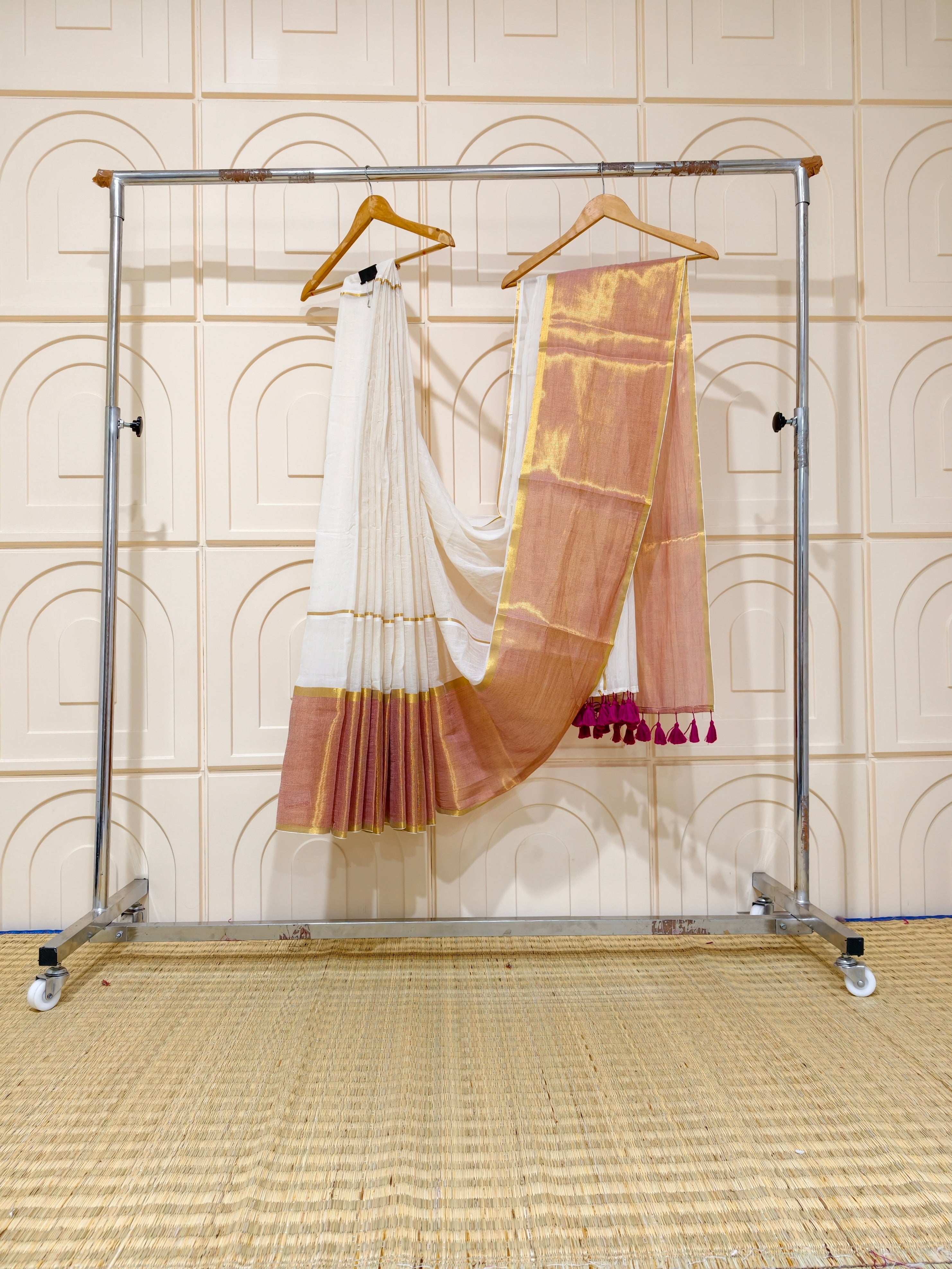 Premium mul cotton saree with big zari border PMK