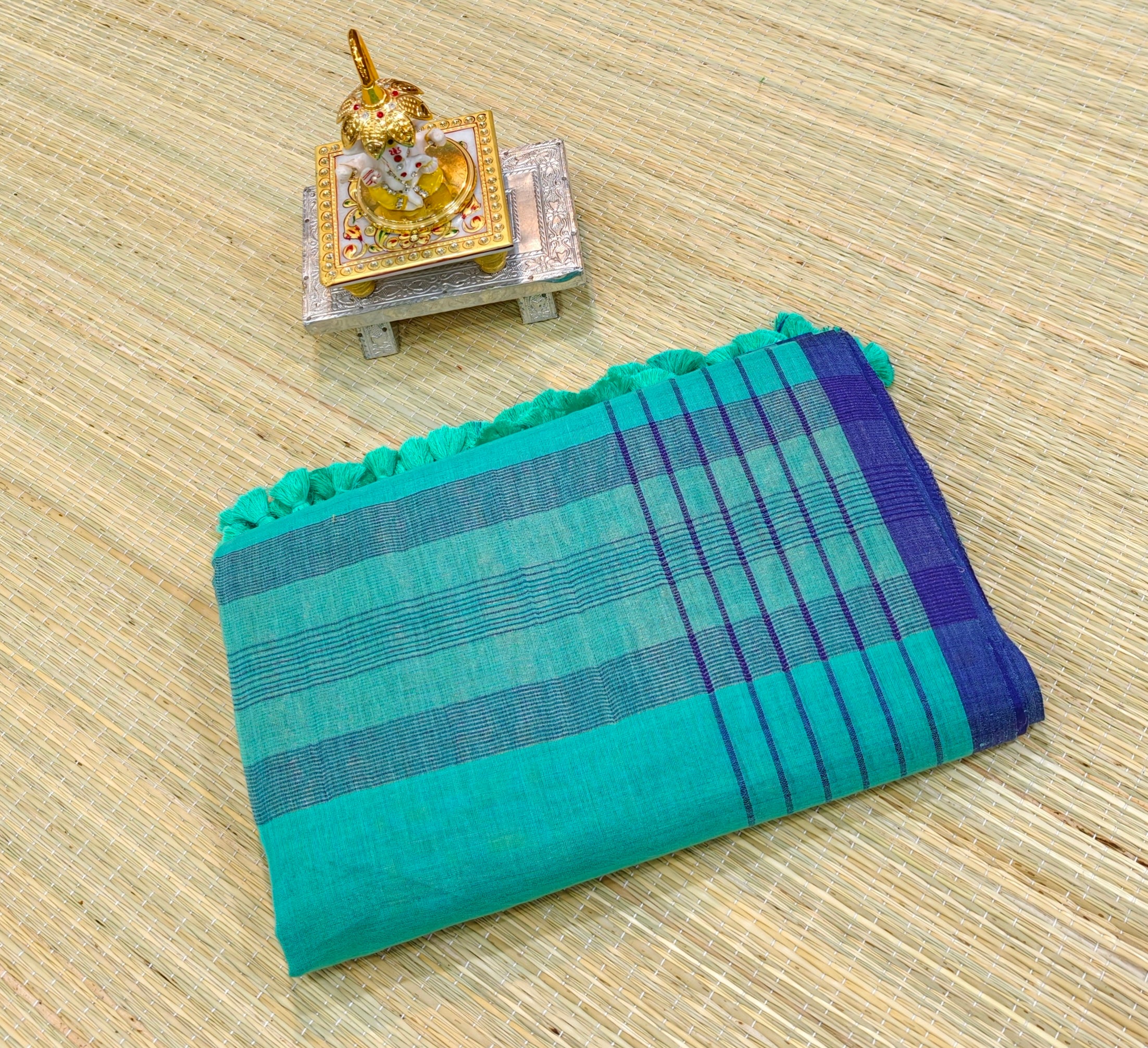 Premium Mul cotton sarees with checks border