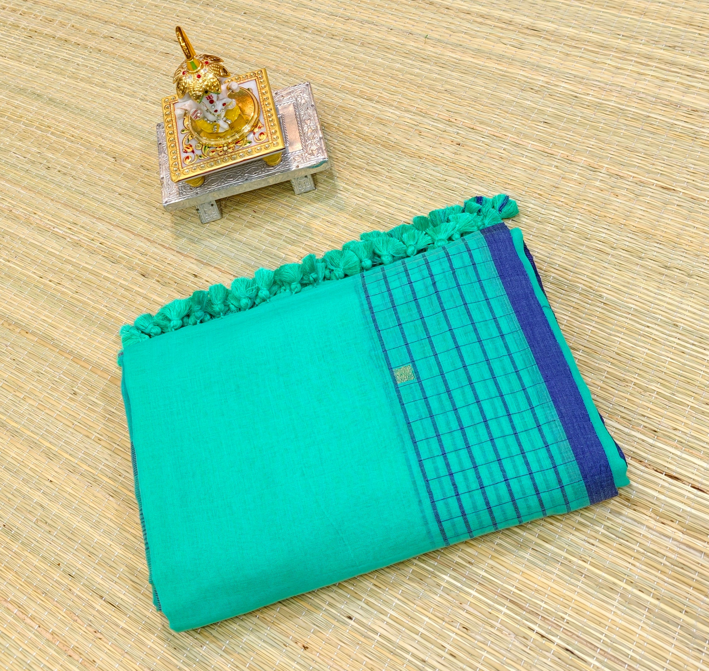 Premium Mul cotton sarees with checks border