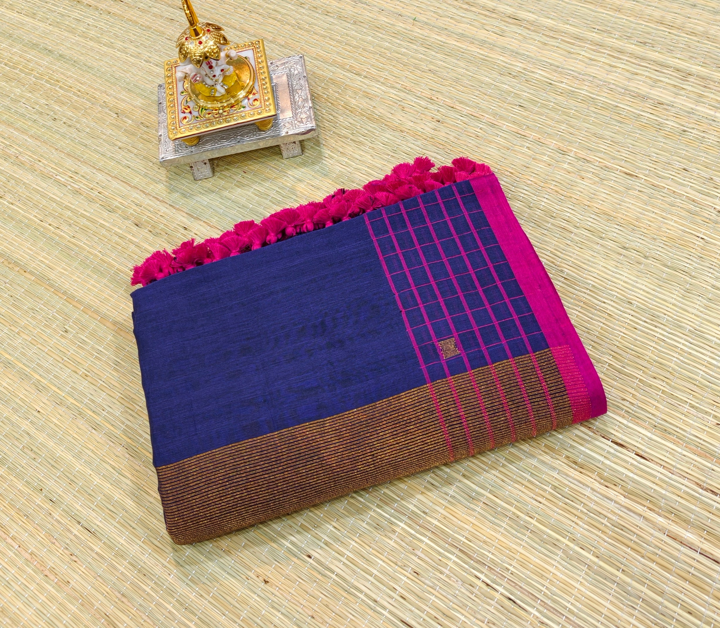 Premium Mul cotton sarees with checks border