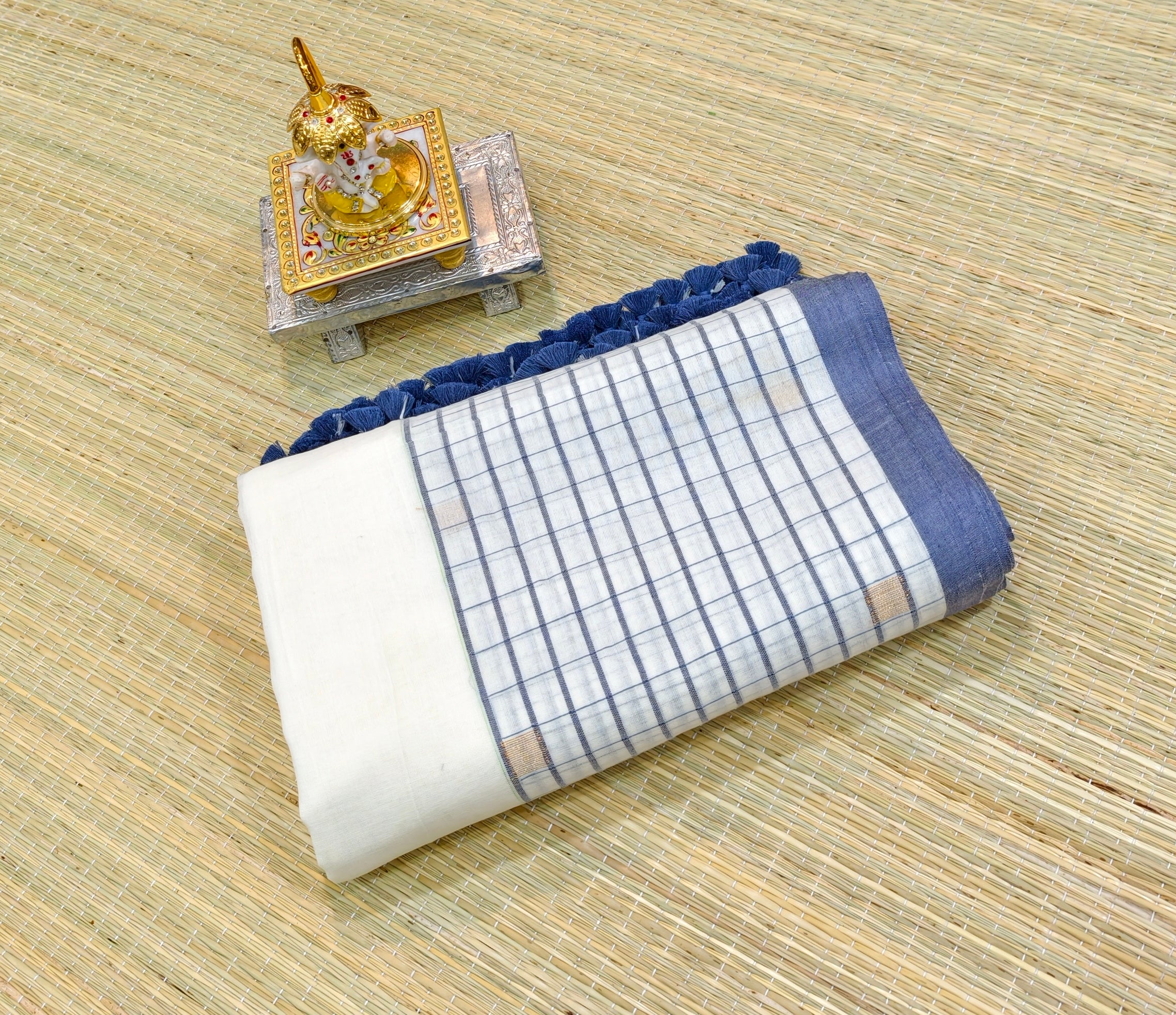 Premium Mul cotton sarees with checks border